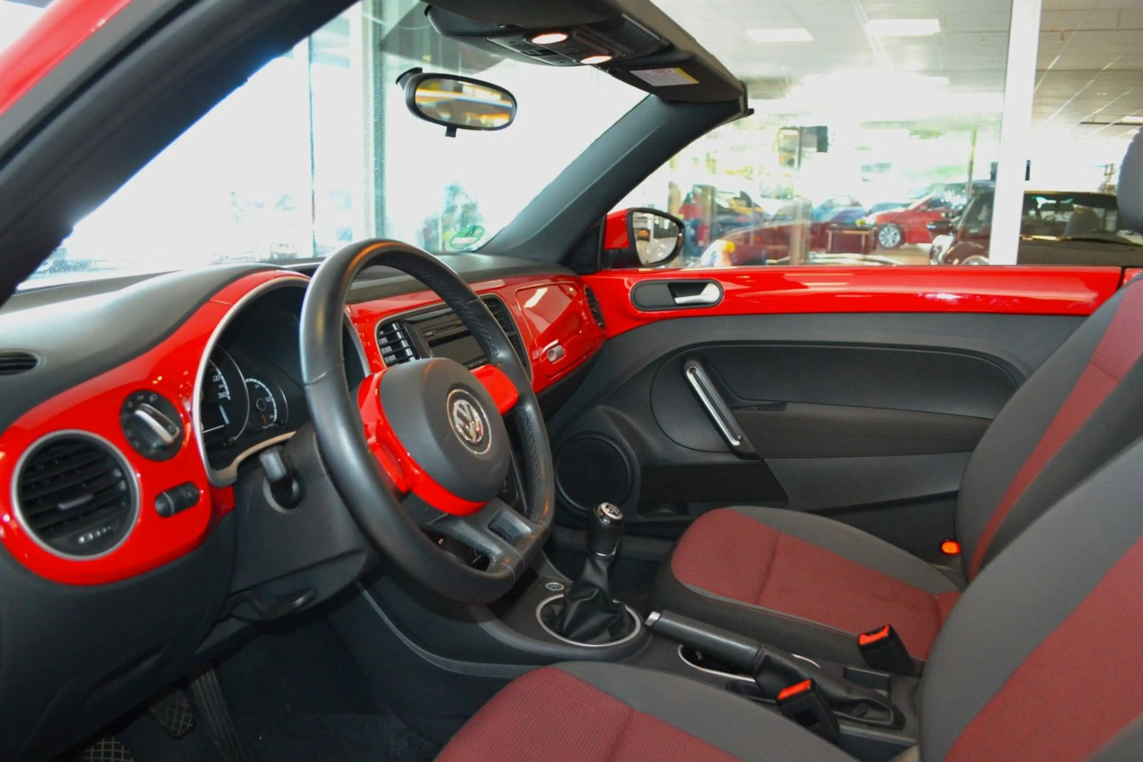 Volkswagen Beetle Cabriolet Design BMT — photo 10