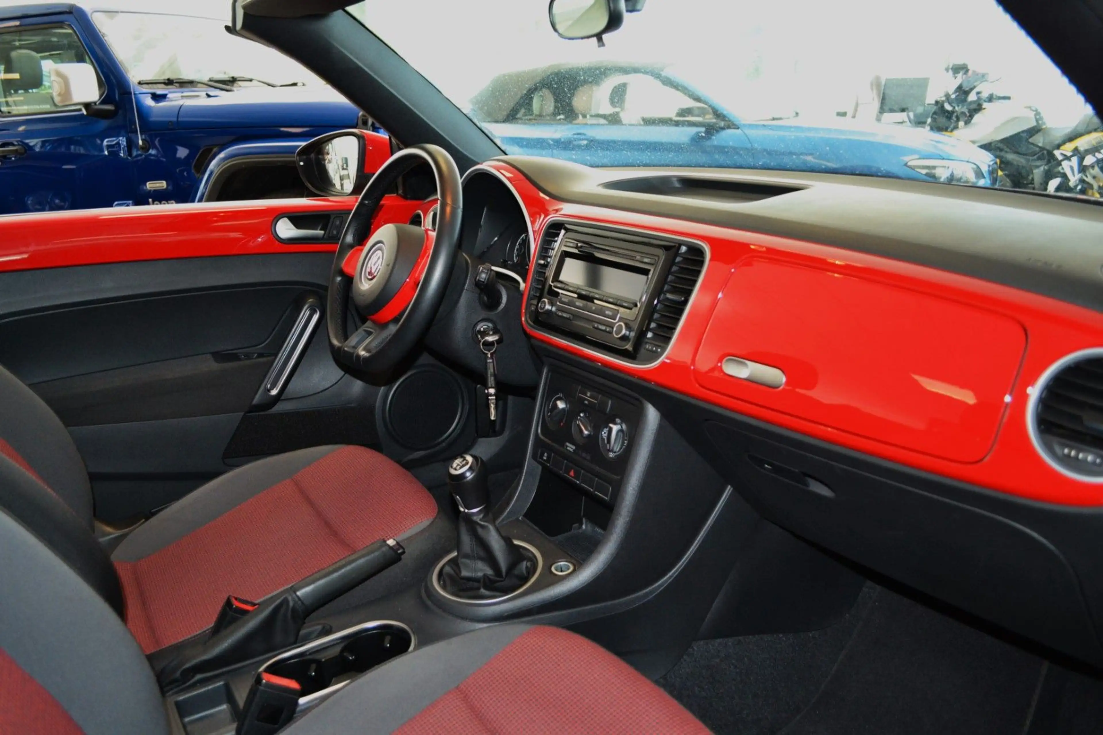 Volkswagen Beetle Cabriolet Design BMT — photo 4