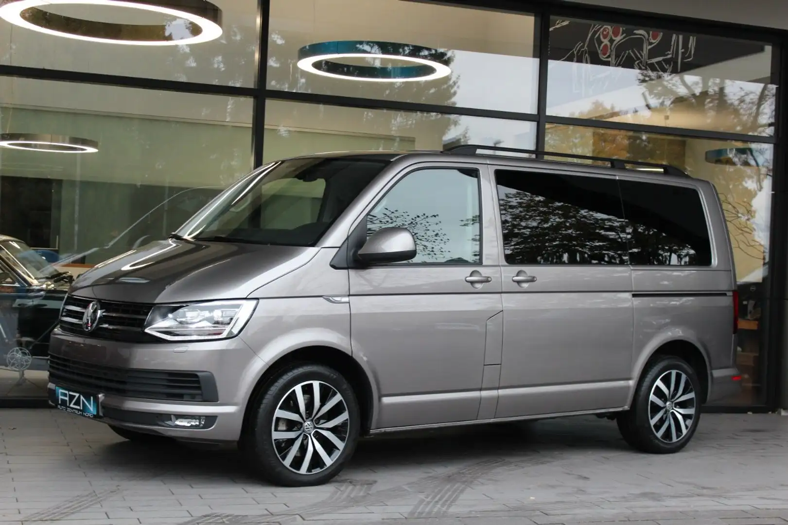 Volkswagen T6 Multivan Comfortline DSG mit Navi+LED Beige - 1