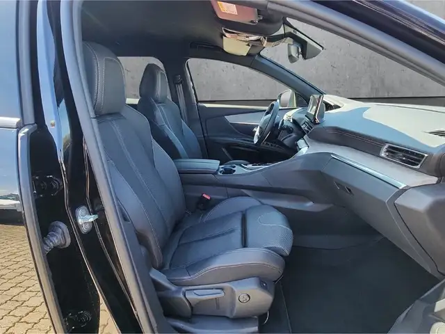 Peugeot 3008 view 13