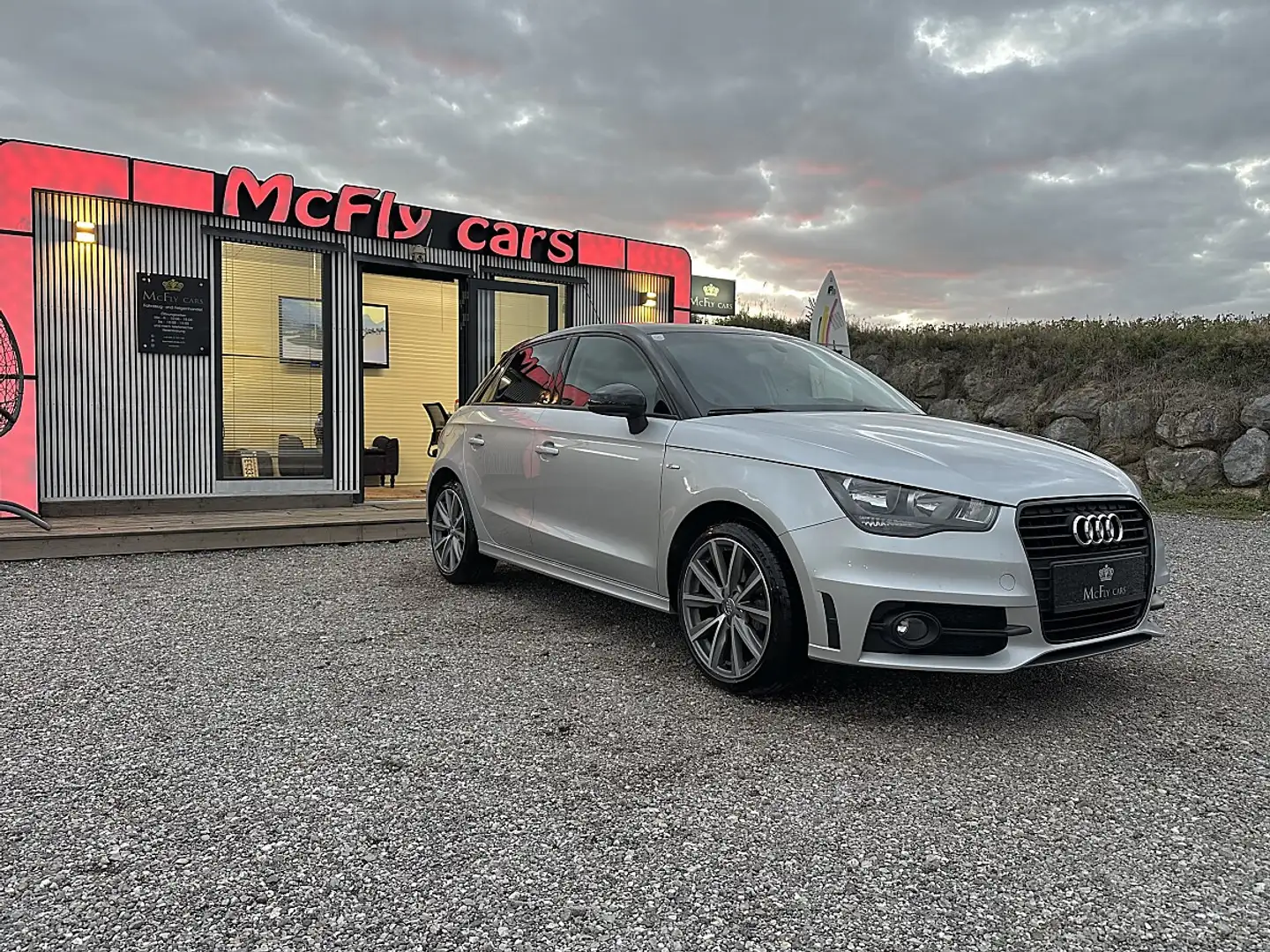 Audi A1 Sportback - ÖAMTC PiCKERL NEU - TEMPOMAT - SiTZ... Grau - 2