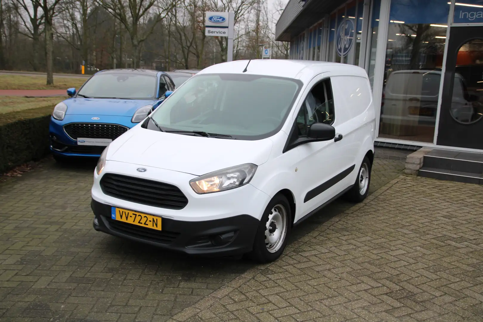 Ford Transit Courier 1.6 TDCI 90 PK Ambiente Eerste eigenaar Wit - 1