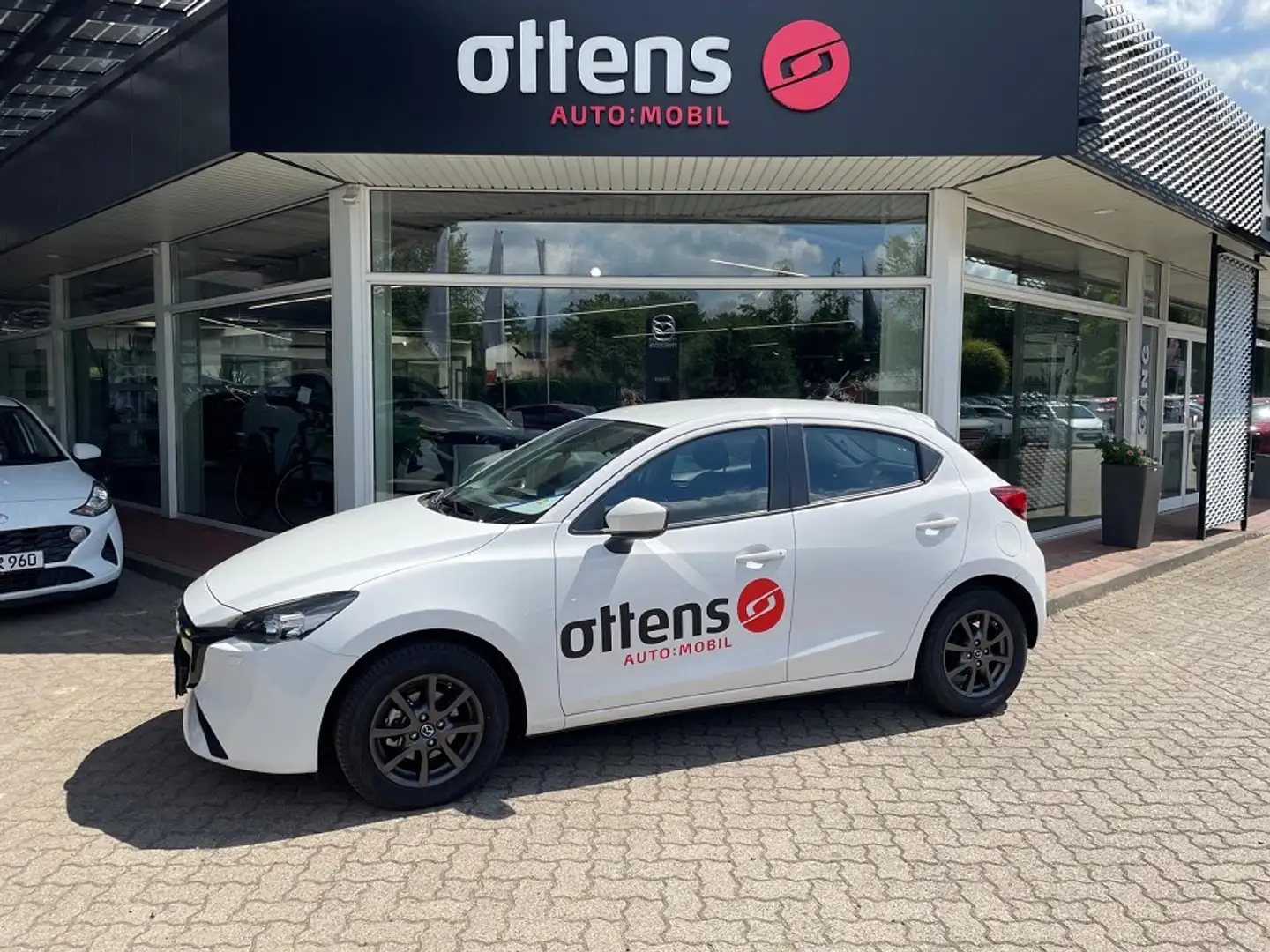 Mazda 2 1.5 CENTER-LINE Klima, LED, Conv. Weiß - 1