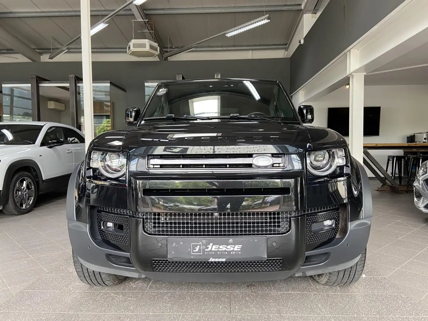 Land Rover Defender 110 3.0 D250 SE ACC HUD Meridian 360° AHK Schwarz - 2