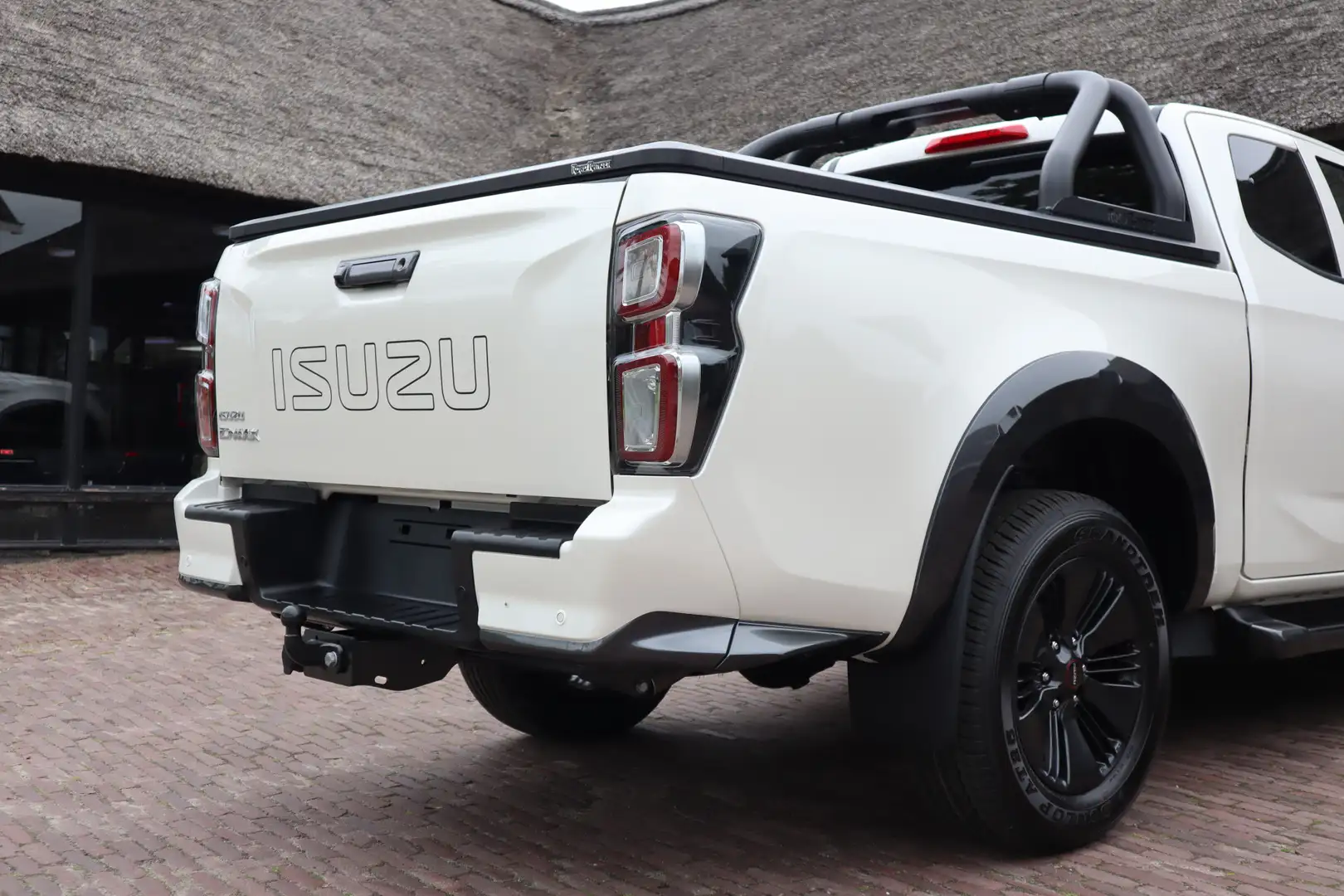 Isuzu D-Max V-CROSS 4WD Extended Cab | OP VOORRAAD | All-in pr Biały - 2