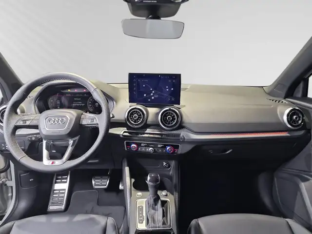 Audi Q2 view 7