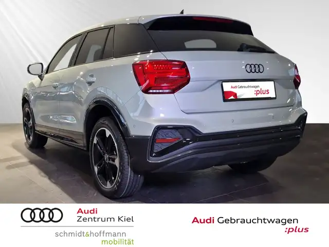 Audi Q2 view 4