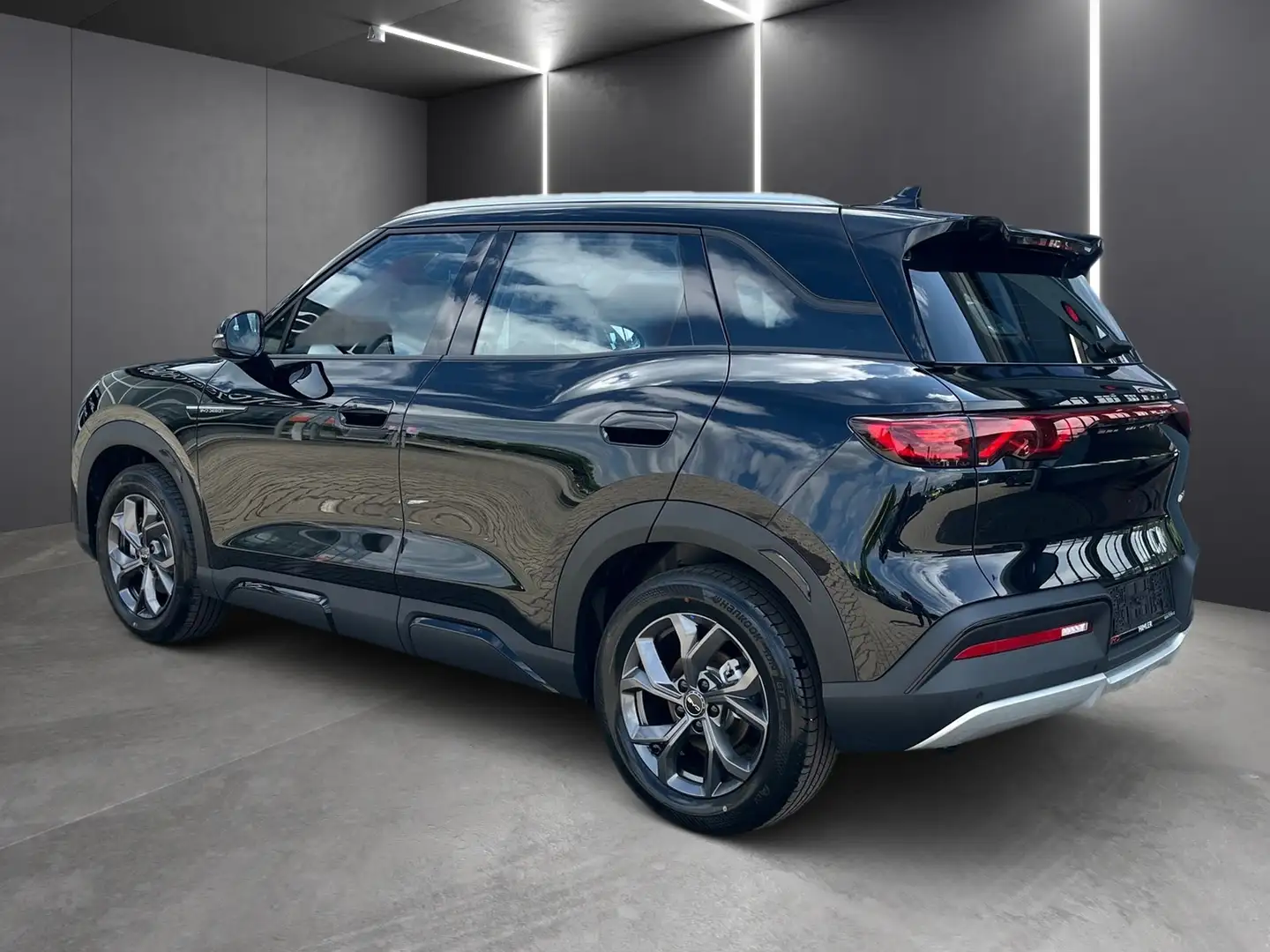 BYD Atto 2 Active Schwarz - 2