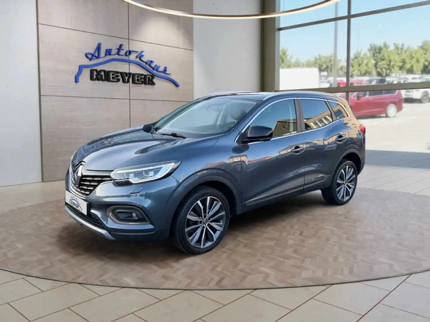 Renault Kadjar 1.7 BLUE dCi Bose Edition 4WD  AHK/LED/Navi/Pano Grau - 1