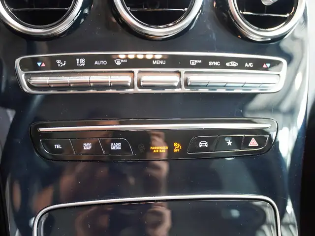 Mercedes-Benz GLC view 24