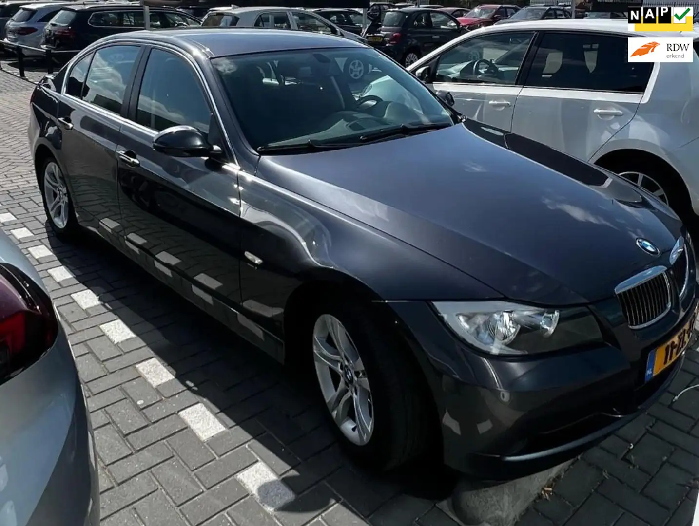 BMW 318 3-serie 318i Business Line Navi Airco Gris - 1