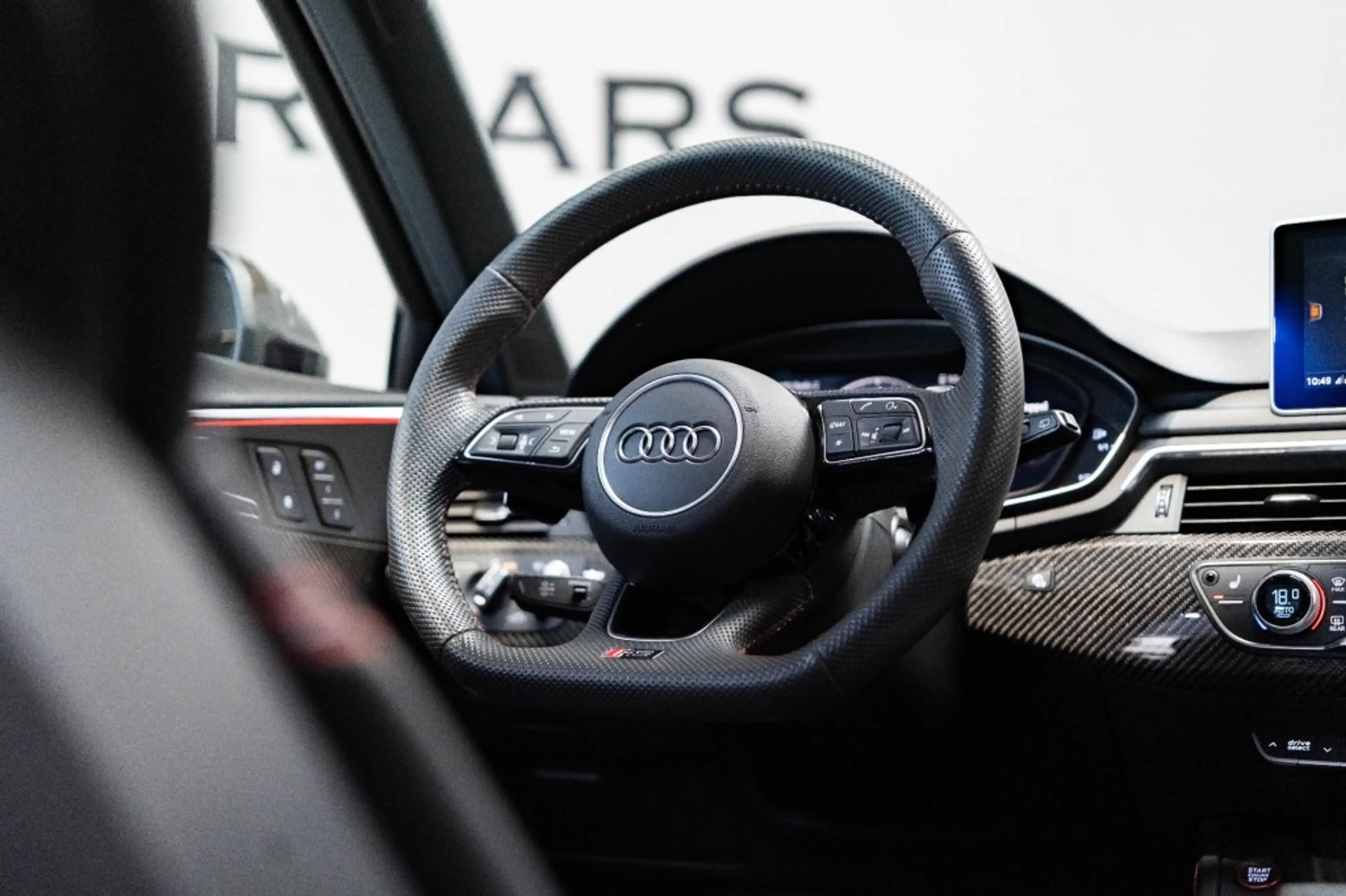 Audi RS4 2.9 TFSI 450 PK, Panodak, B&O audio, Head-up, Ker — photo 10