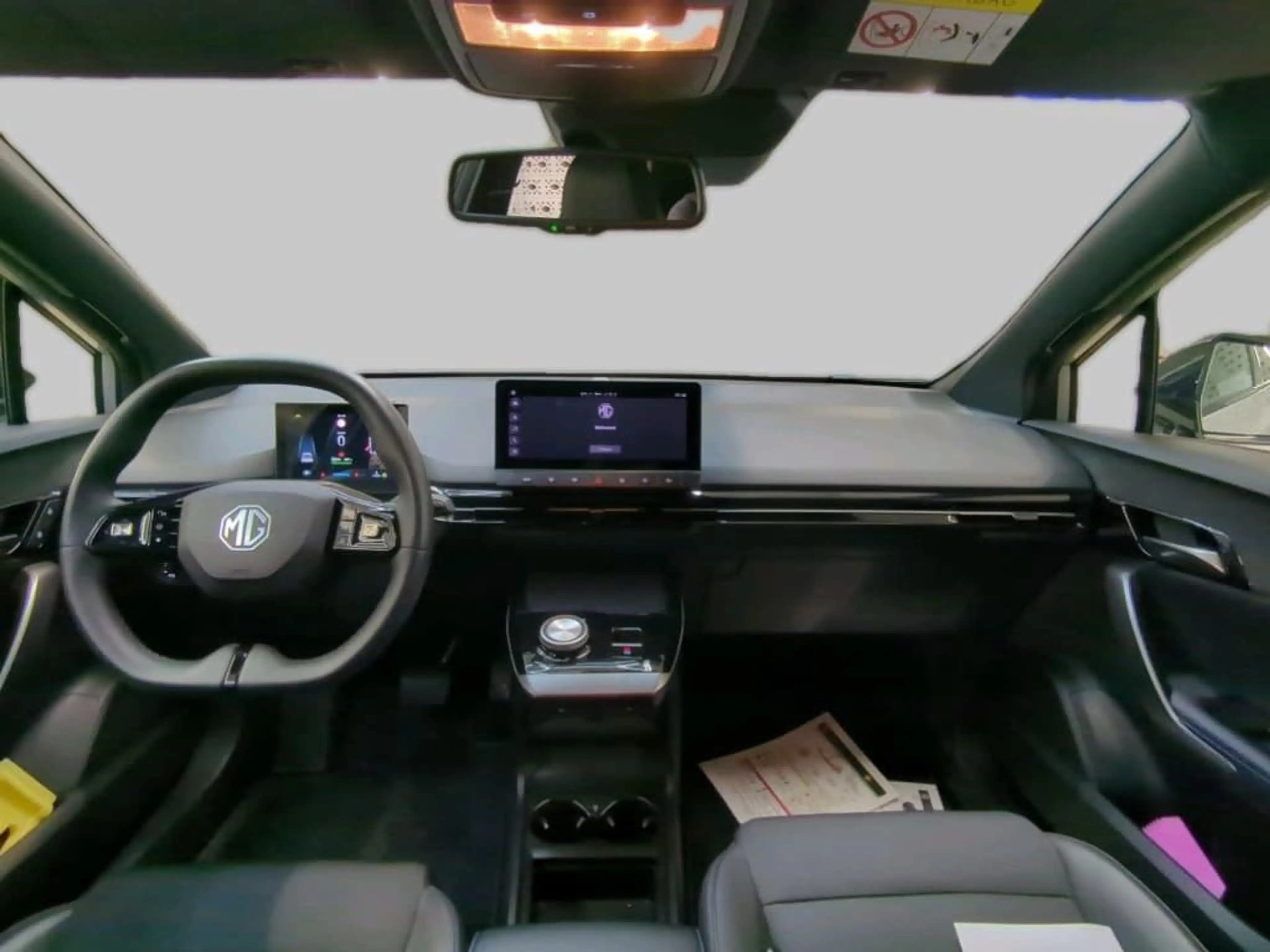 MG MG4 150 kW Luxury 64 kWh 360° ACC BLIS LED Lane AUT Kl — photo 6