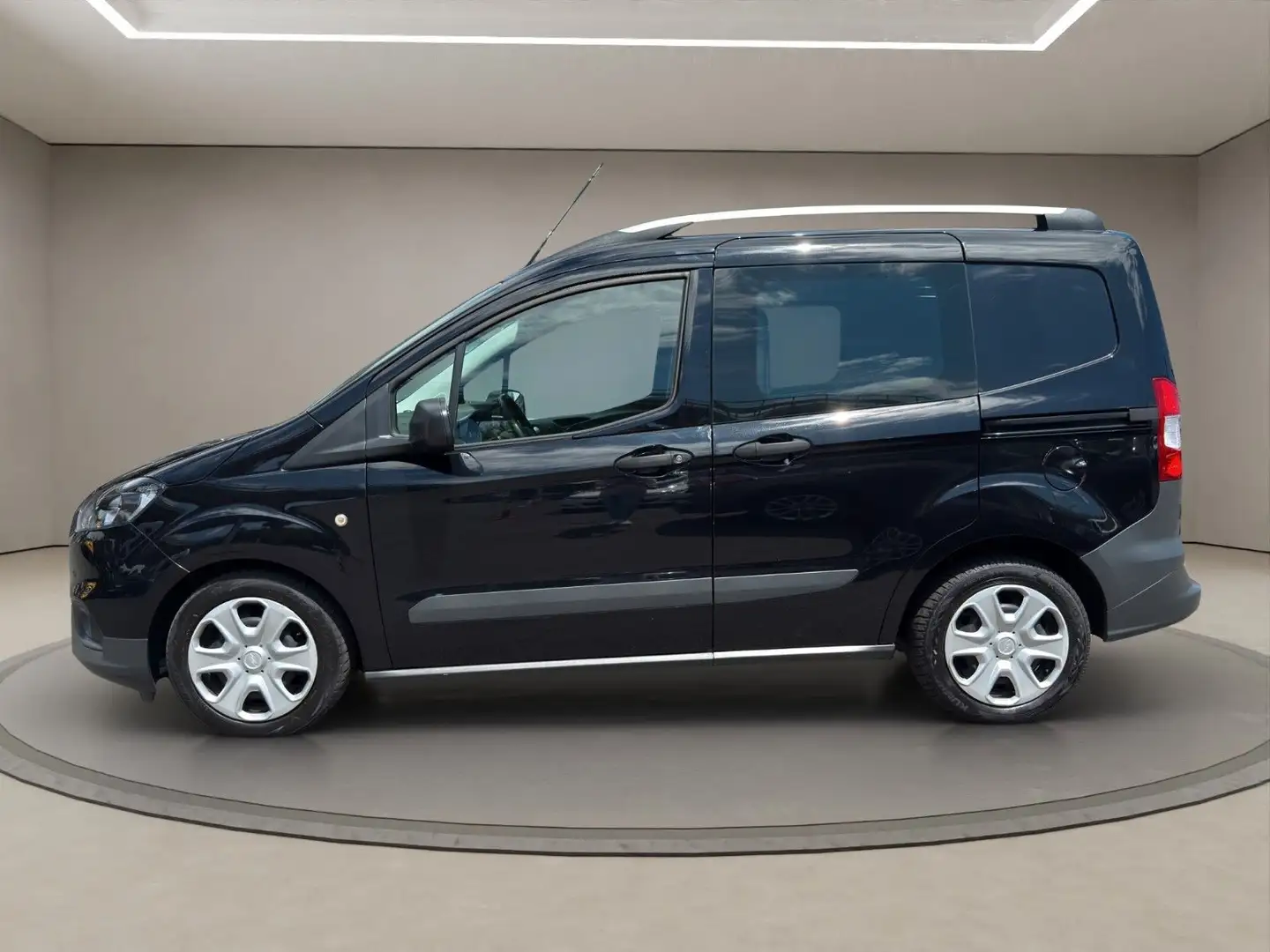 Ford Transit Courier Trend Schwarz - 2