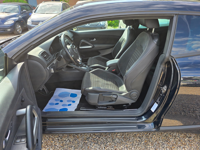 Volkswagen Scirocco Scirocco 1.4 TSI DSG*Autom.*Xenon*PDC*TÜV NEU* — photo 9