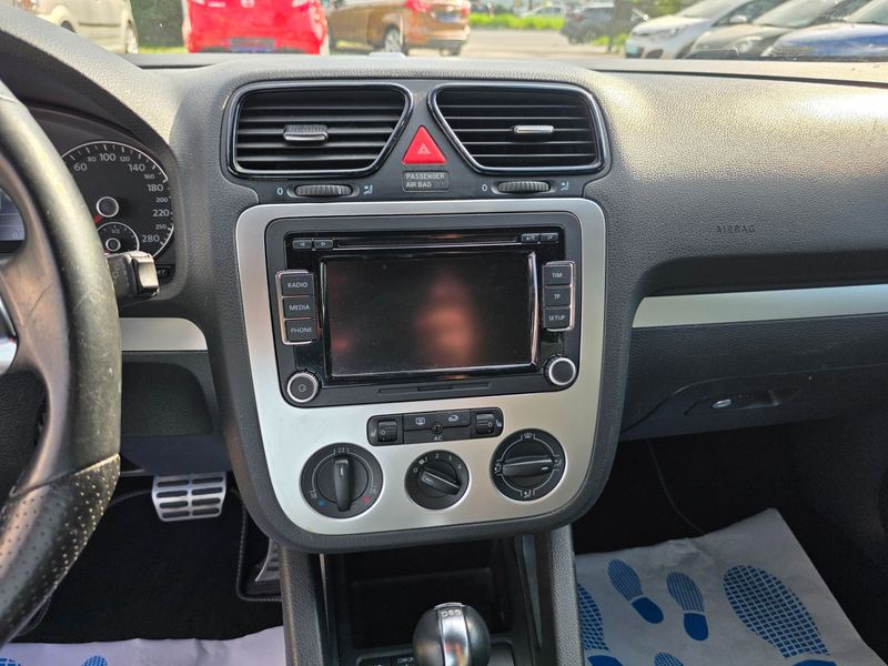 Volkswagen Scirocco Scirocco 1.4 TSI DSG*Autom.*Xenon*PDC*TÜV NEU* — photo 12