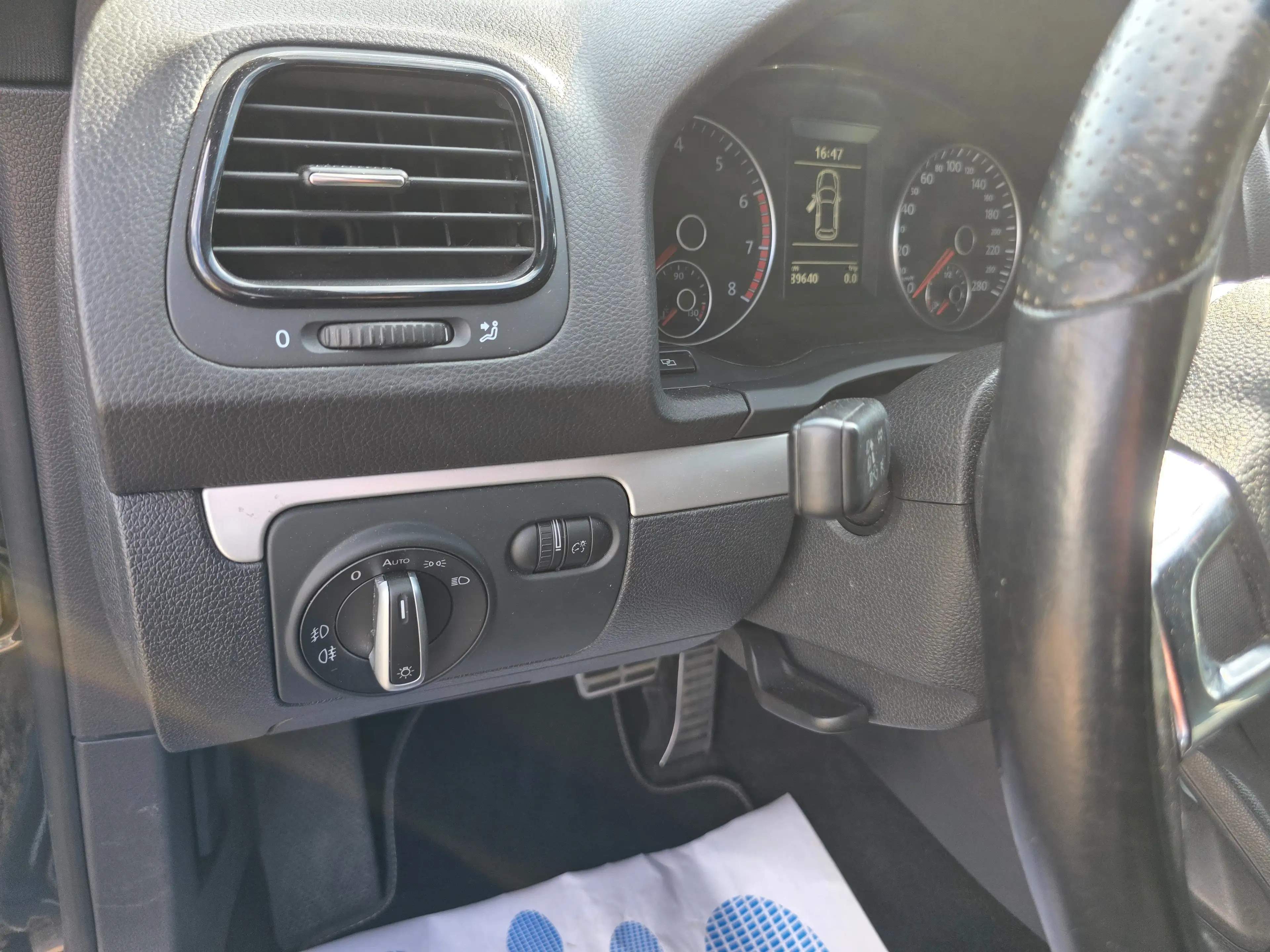 Volkswagen Scirocco Scirocco 1.4 TSI DSG*Autom.*Xenon*PDC*TÜV NEU* — photo 14