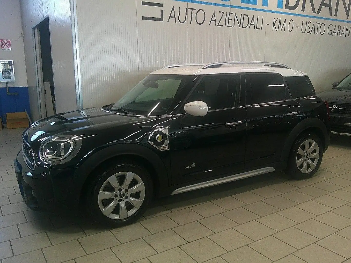 MINI Cooper SE Countryman 1.5 ALL4 Automatica Nero - 2
