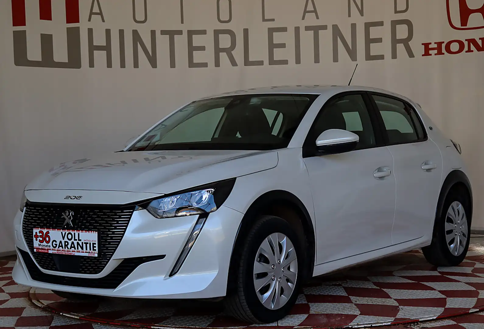 Peugeot e-208 50kWh netto 12.375.- LED KAMERA NAVI Weiß - 1