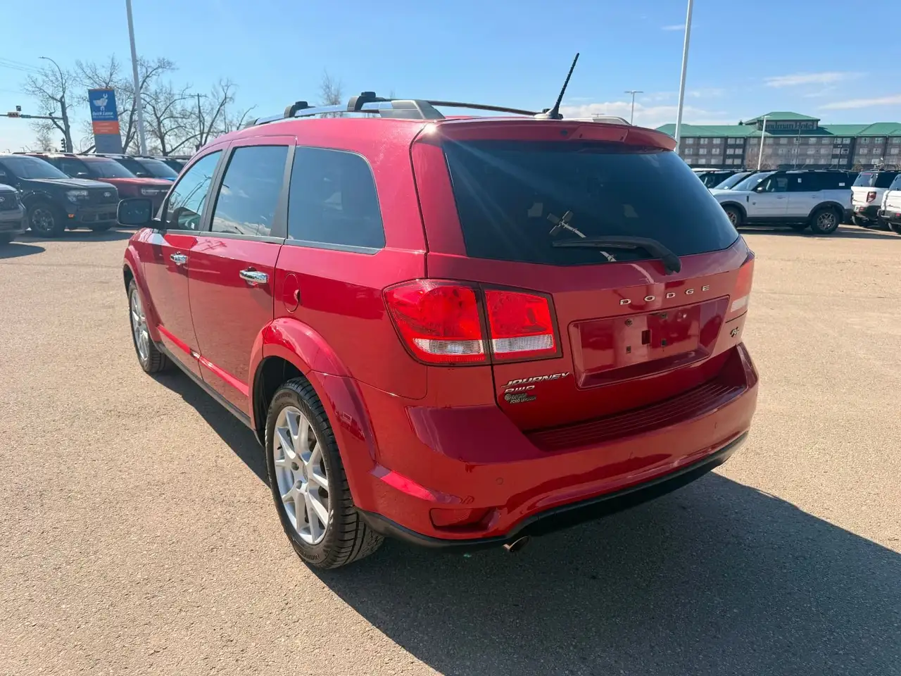Dodge Journey снимка Dodge Journey