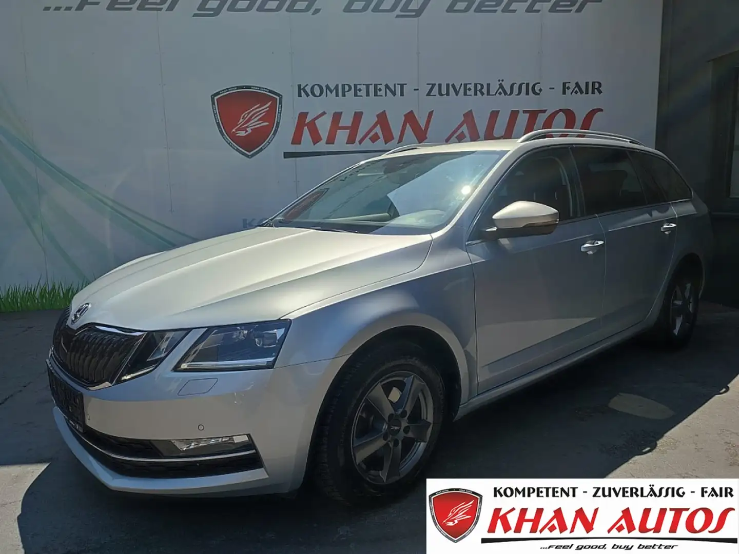 Skoda Octavia Combi 1,6 TDI DSG *Navi*RFKamera*Abstandstempomat* Silber - 1