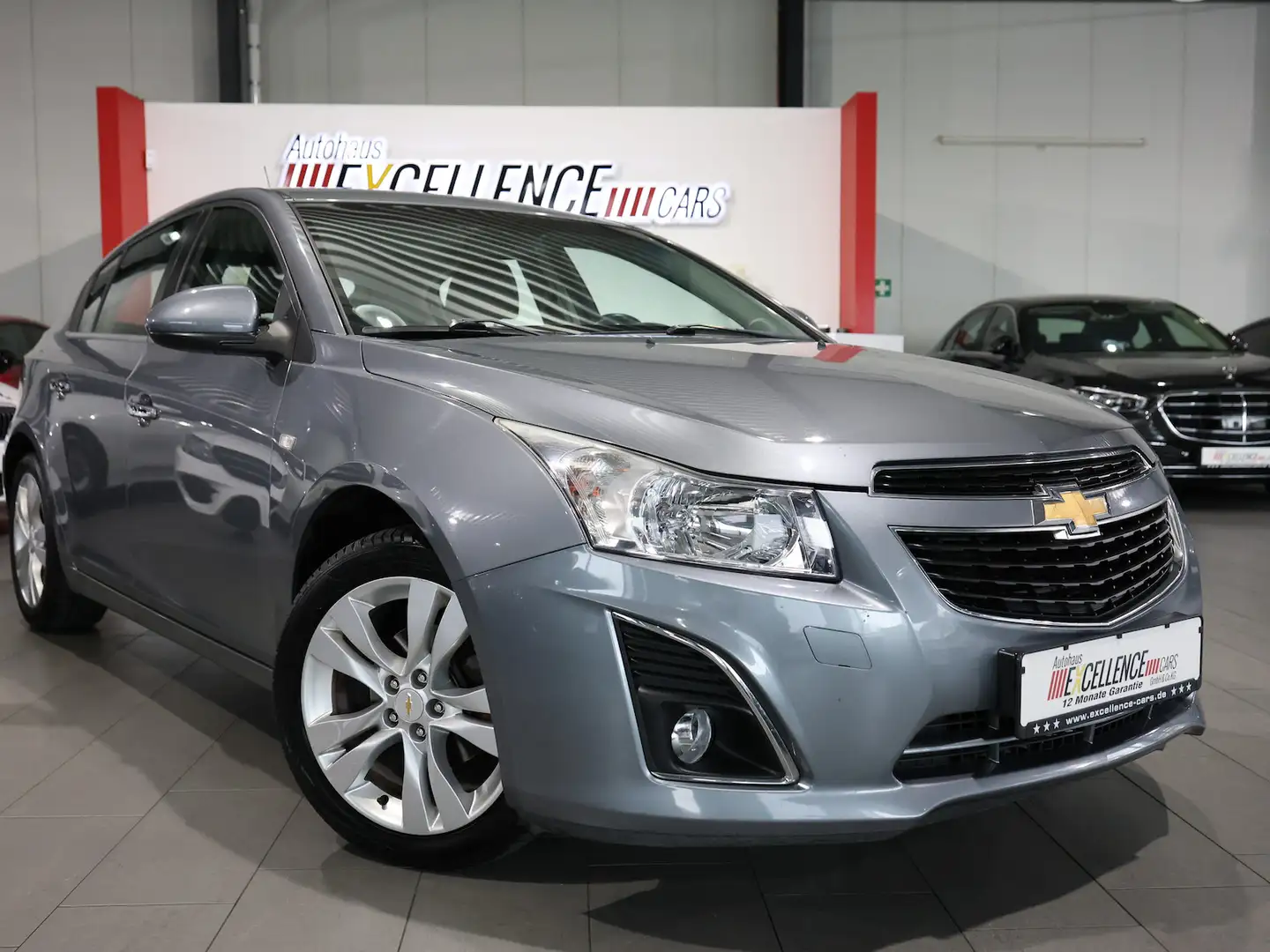 Chevrolet Cruze HATCHBACK 1.4 LTZ / SCHIEBEDACH,LEDER,NAVI Gris - 2