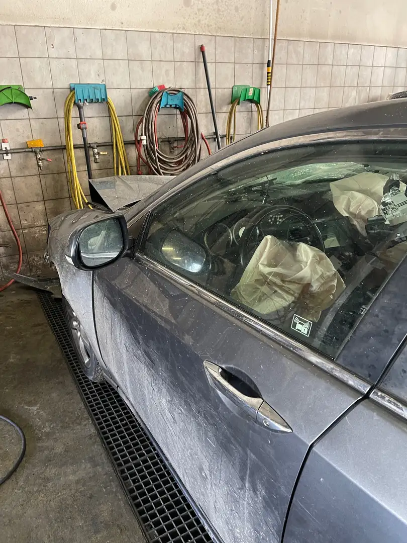 Honda Accord Accord 2.0 Automatik Executive Grau - 2