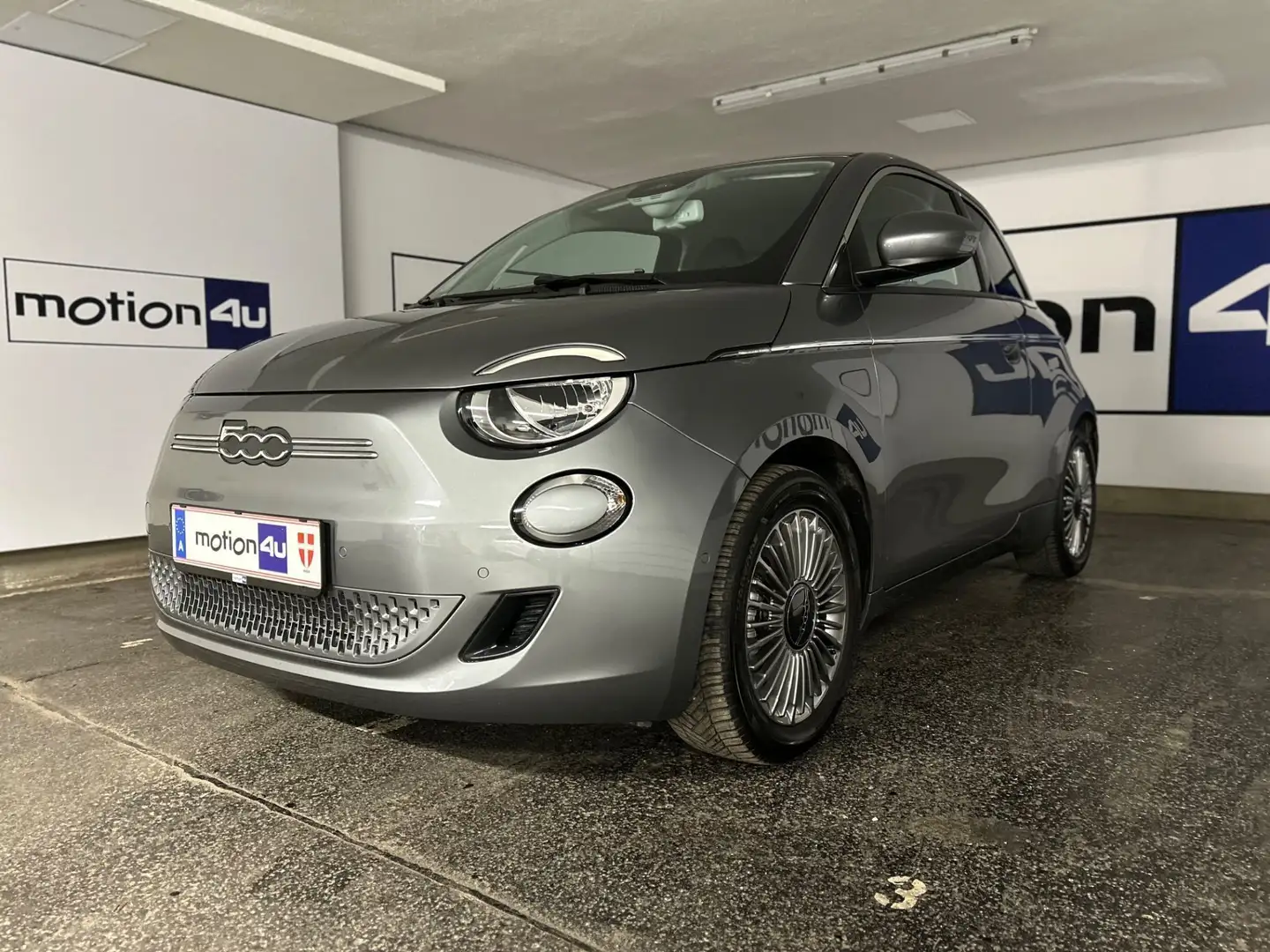 Fiat 500 e Mineral Gray Große Batterie 42 kWh Top Ausstatt Silber - 1