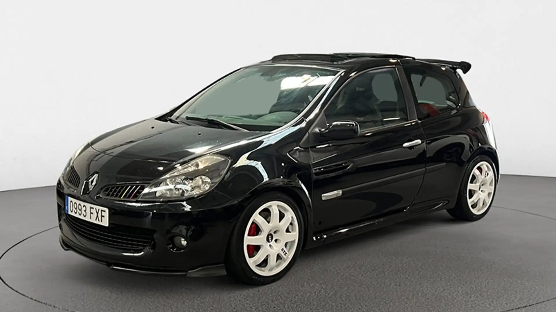 Renault Clio 2.0 Sport (200CV) - 1