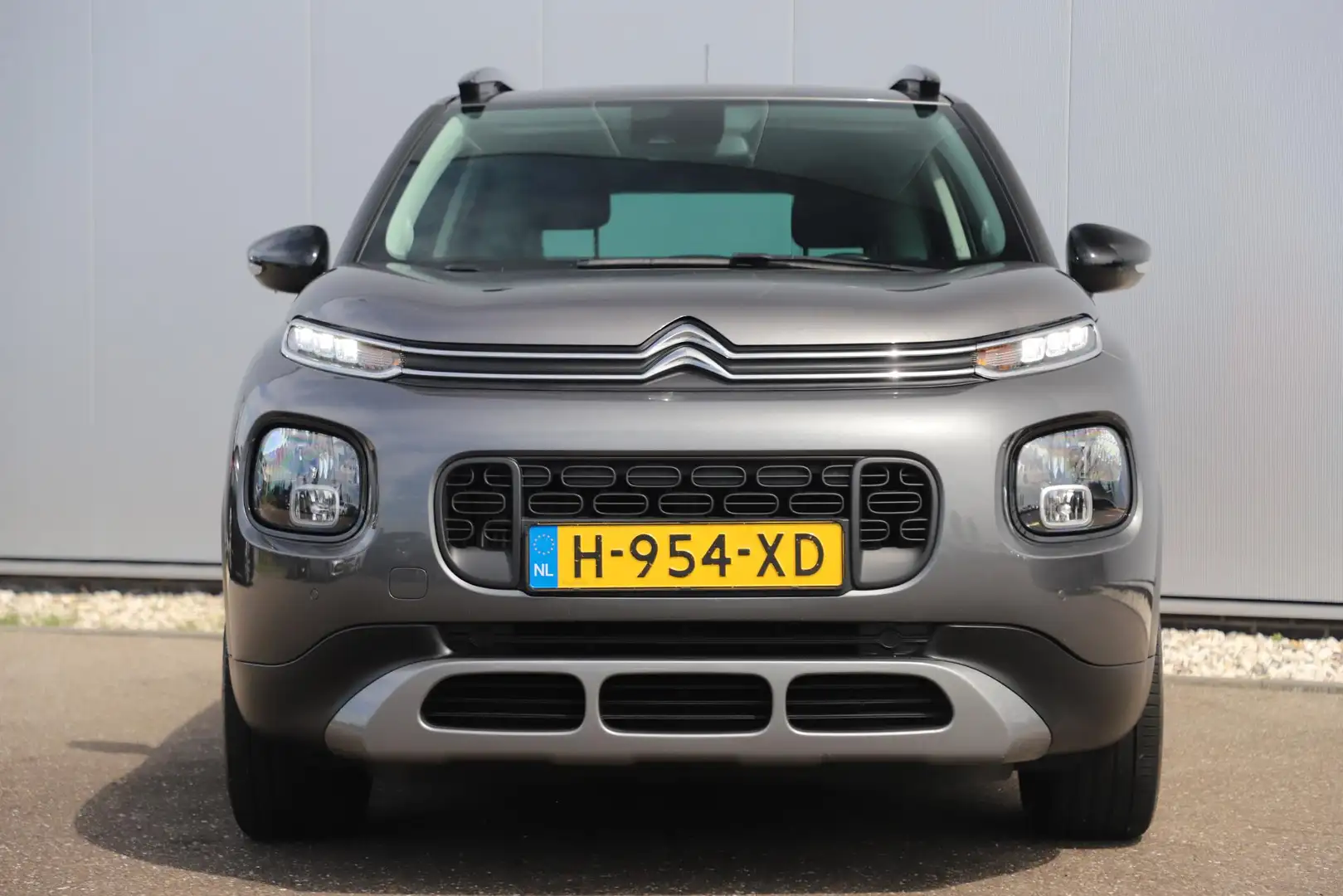 Citroen C3 Aircross 1.2 PureTech S&S Shine 110PK Keyless Navigatie Car Grijs - 2
