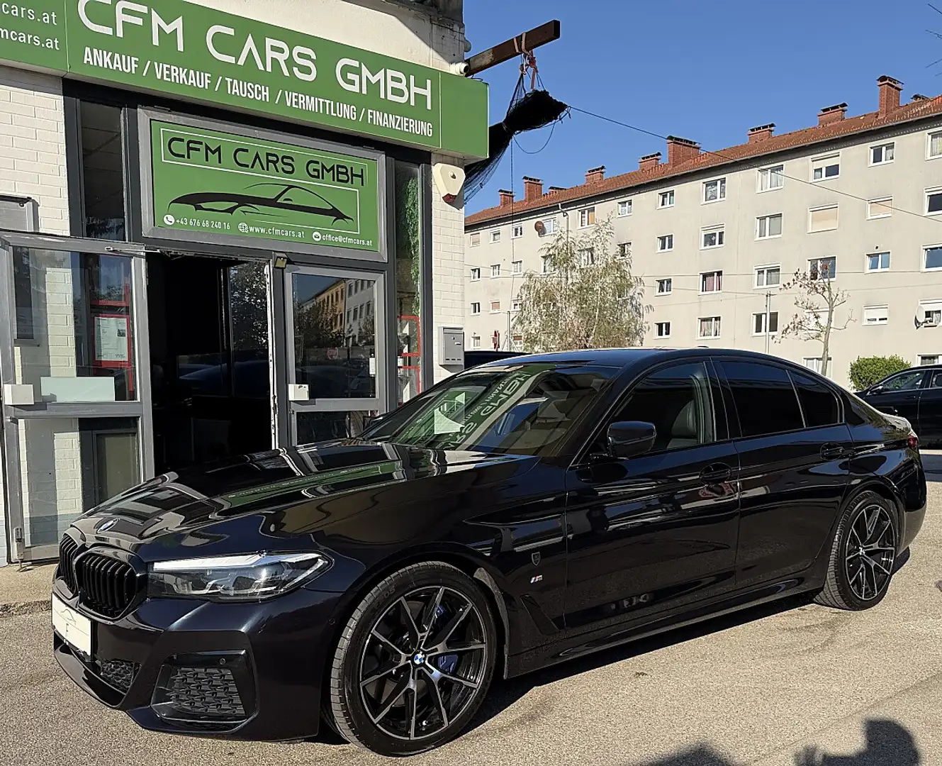 BMW 530 d 48 V Aut. Schwarz - 1