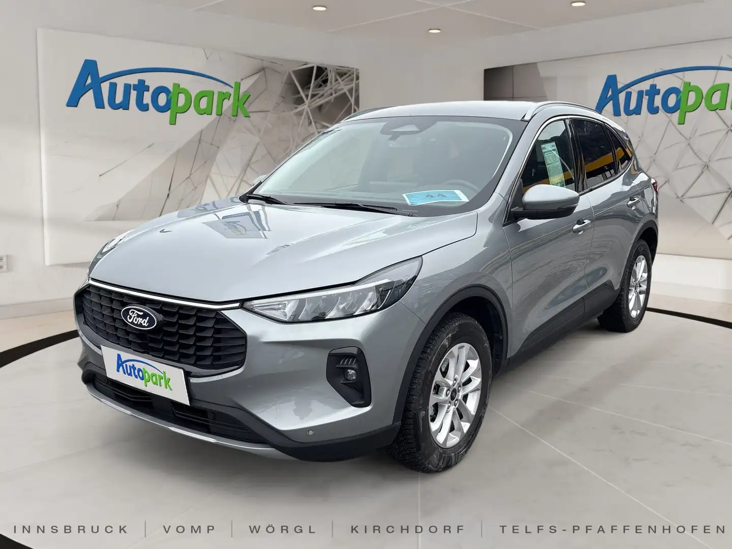 Ford Kuga FHEV Titanium CVT 4WD Silber - 1