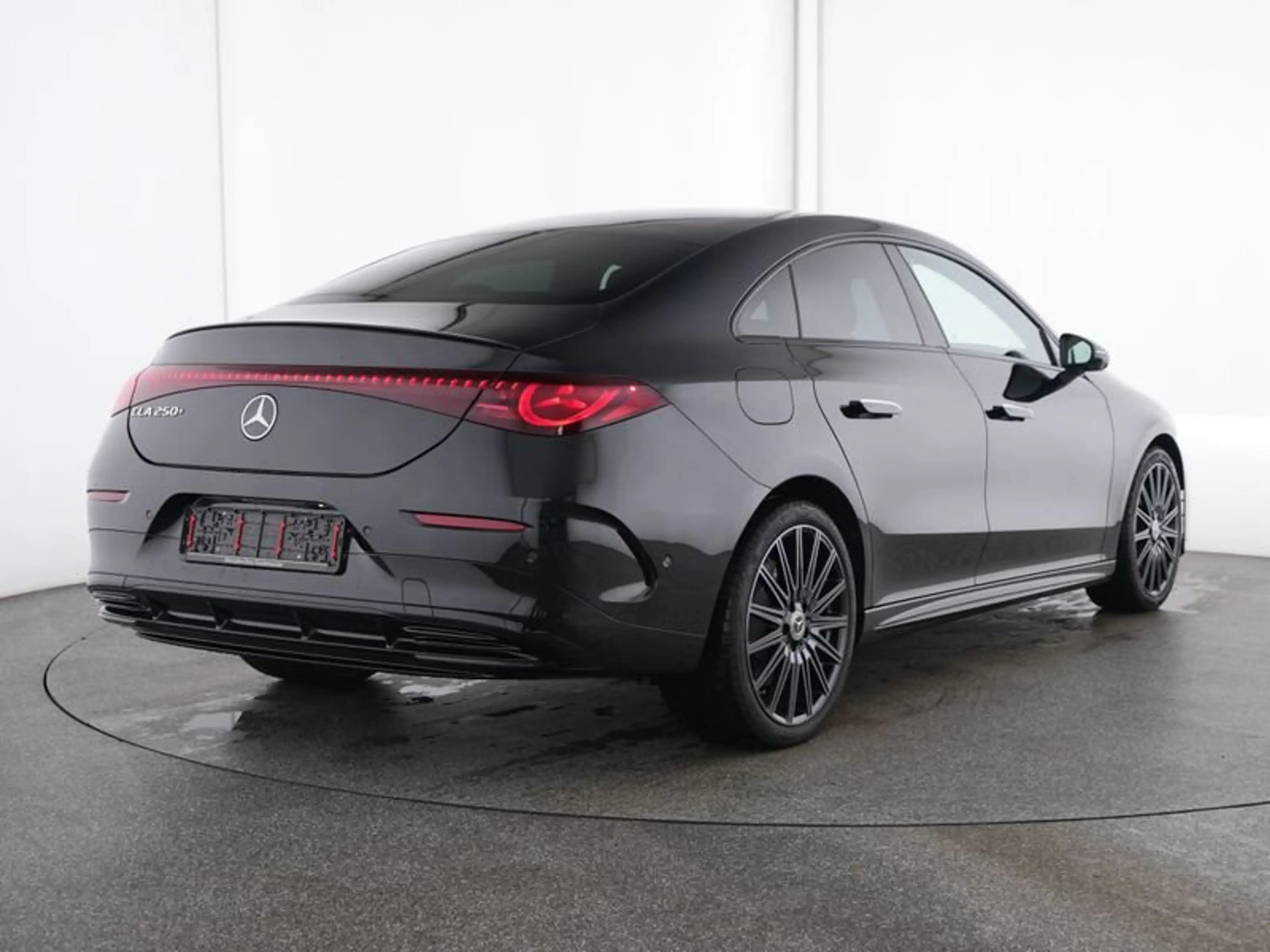 Mercedes-Benz CLA 250 CLA 250+ elektrisch AMG Line +/Premium+/Pano Navi — photo 3
