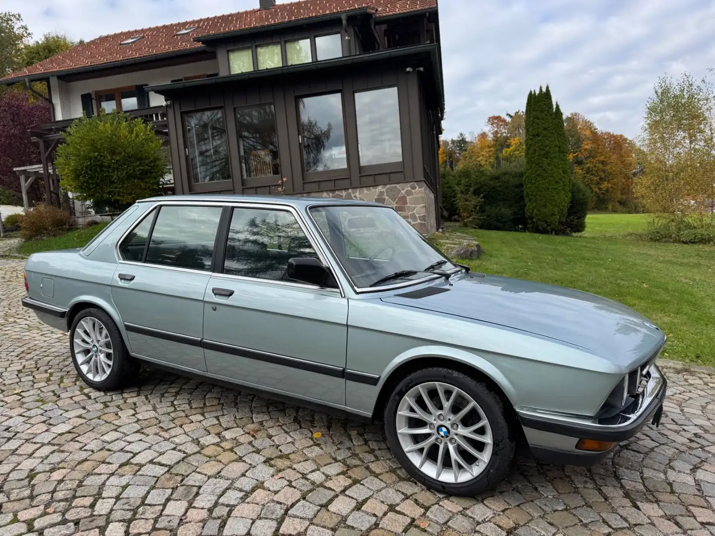 BMW 524 TD erst 75000 Km, 3.Hd, rostfrei! Blau - 2