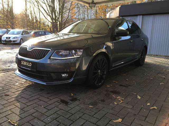Imagine Skoda Octavia 1.4TSI 5-türig/Lim. Joy/Navi/Xenon/Apple
