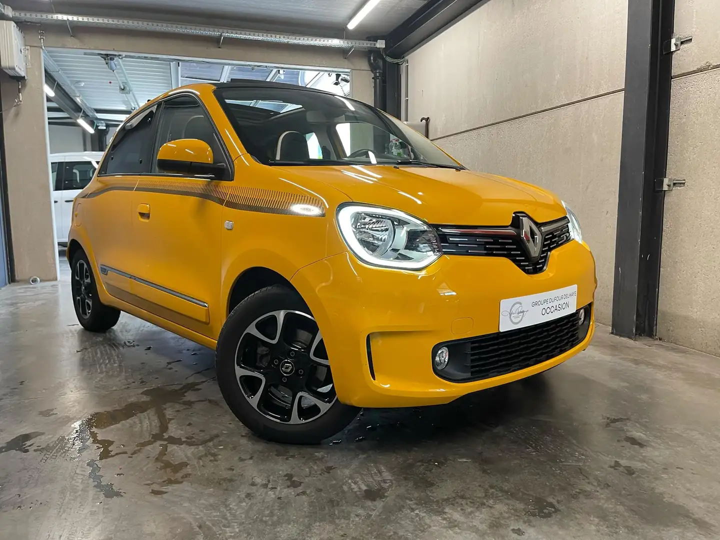 Renault Twingo Twingo 1.0i SCe Intens GPF Jaune - 2