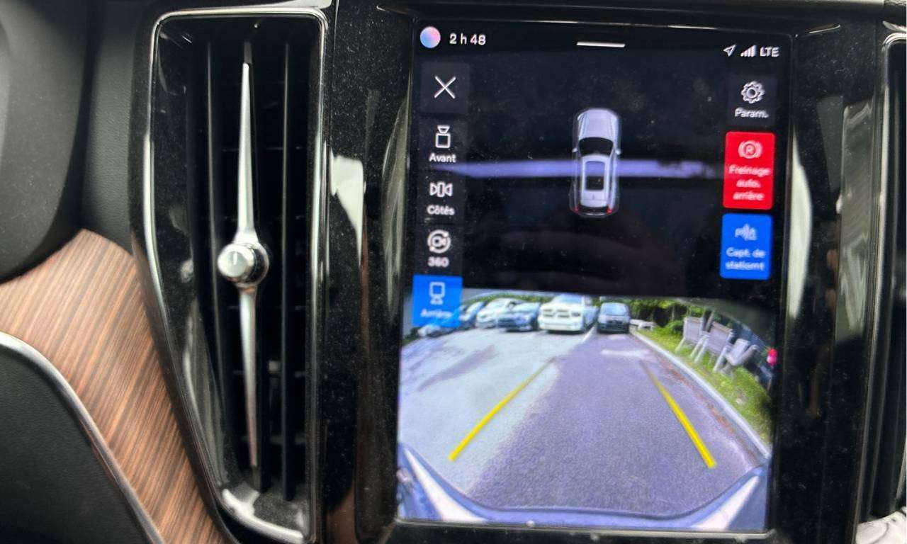 2023 Volvo XC60 T8 RECHARGE+ T8 BRIGHT THEME HYBRID CUIR TOIT PANO thumb 10