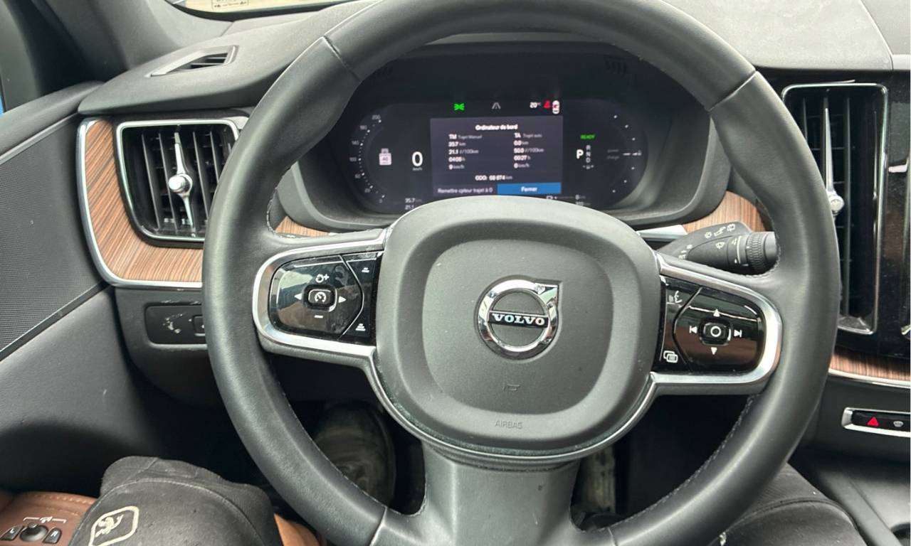 2023 Volvo XC60 T8 RECHARGE+ T8 BRIGHT THEME HYBRID CUIR TOIT PANO thumb 9