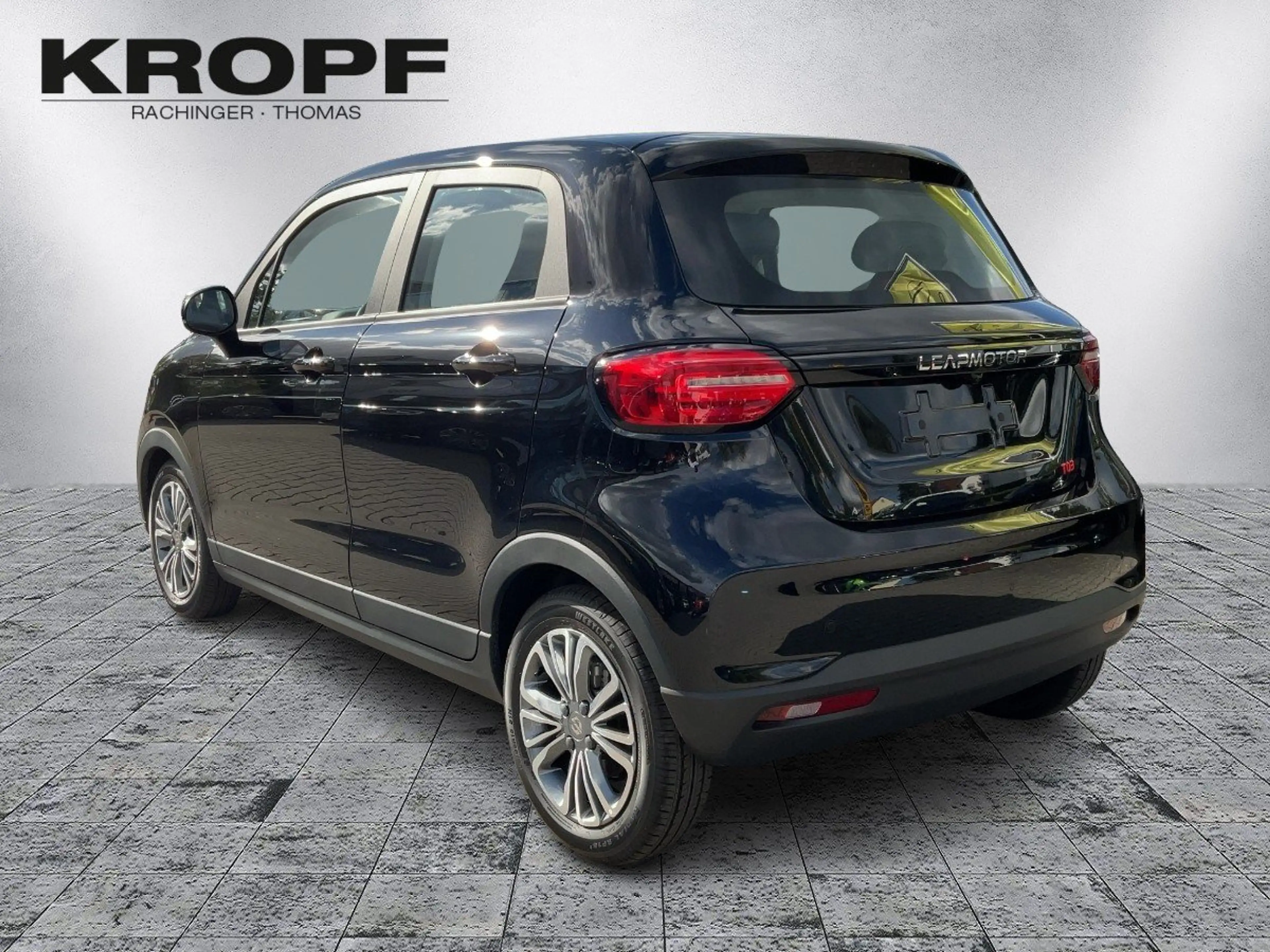 Leapmotor T03 37 70 kW BEV ACC+Navi+Pano+SD+Kam.+KeyLess — photo 4