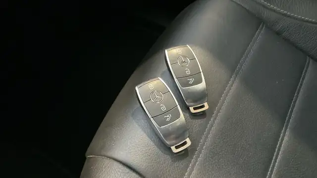 Mercedes-Benz Gle view 15
