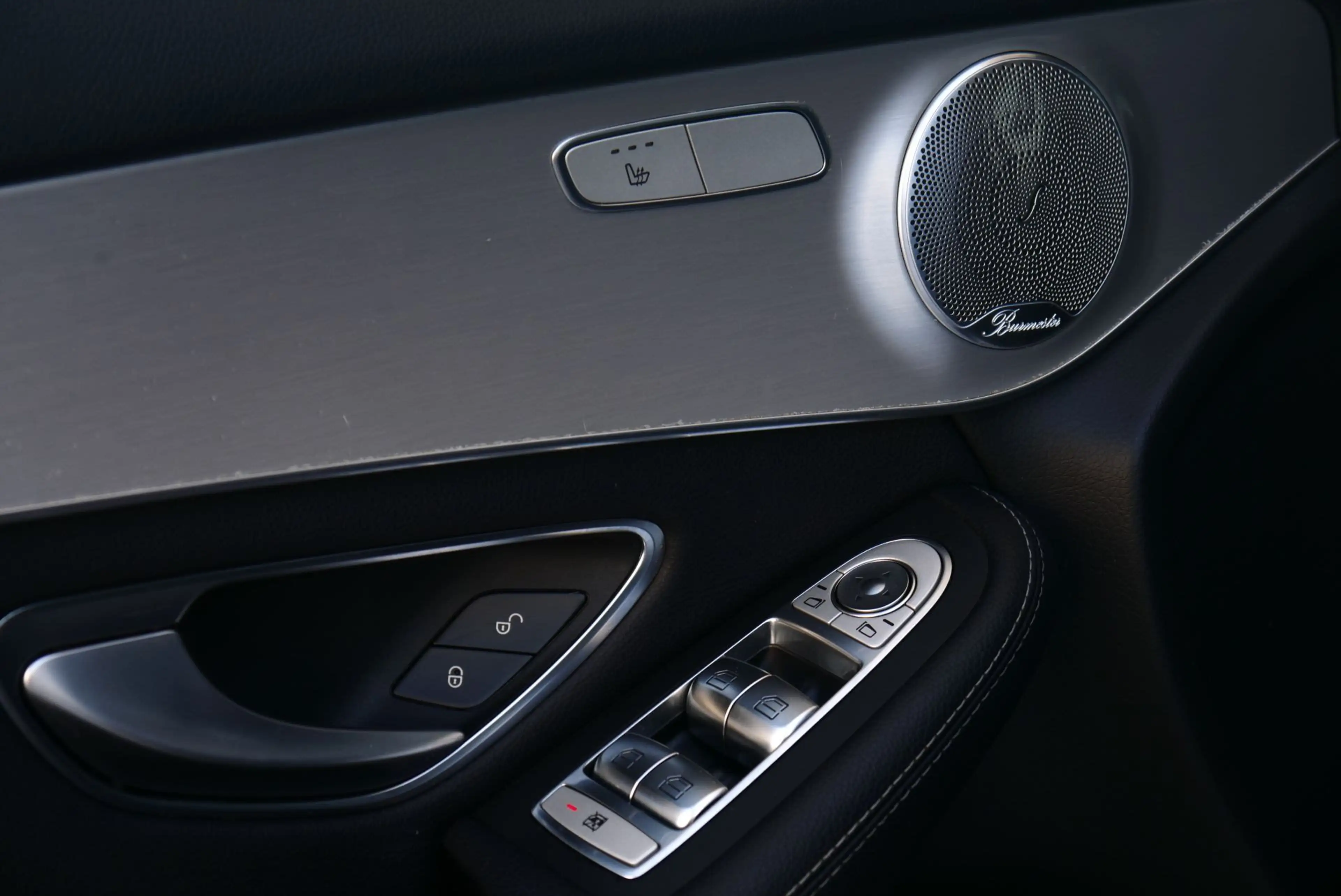 Mercedes-Benz GLC 350 d AMG Line 4Matic * Burmester - Night Paket* — photo 12
