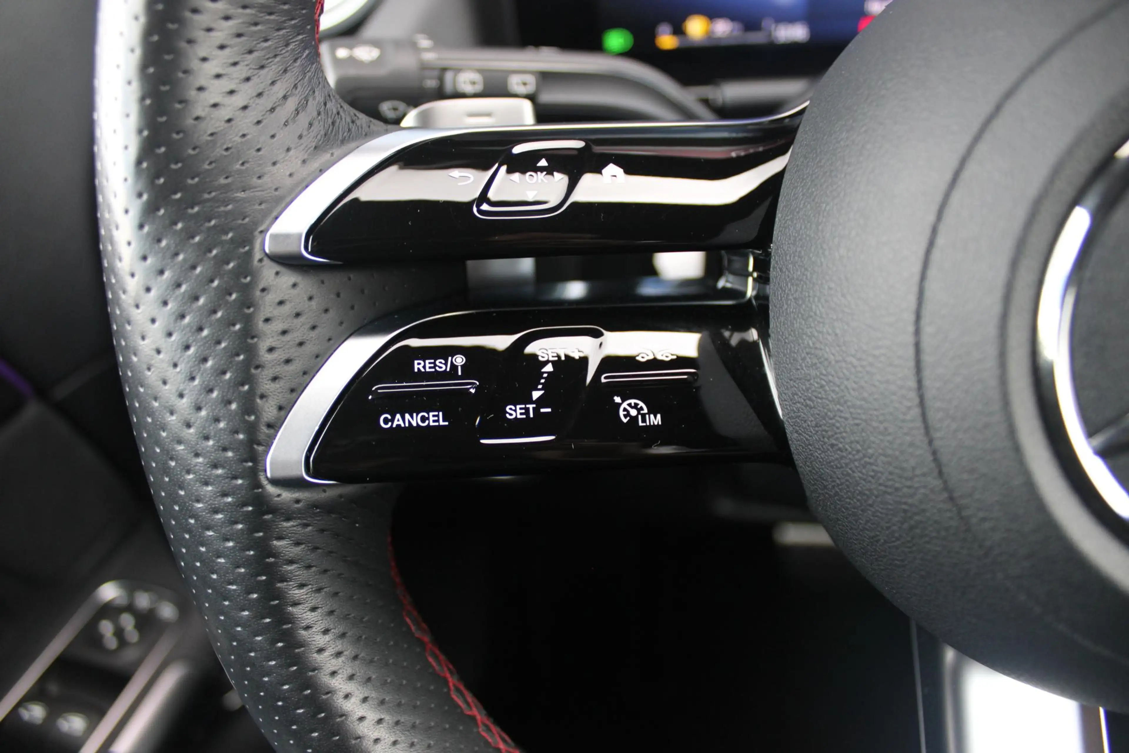 Mercedes-Benz GLA 250 e AMG Line | PANORAMISCH SCHUIF/KANTEL DAK | SFEER — photo 49