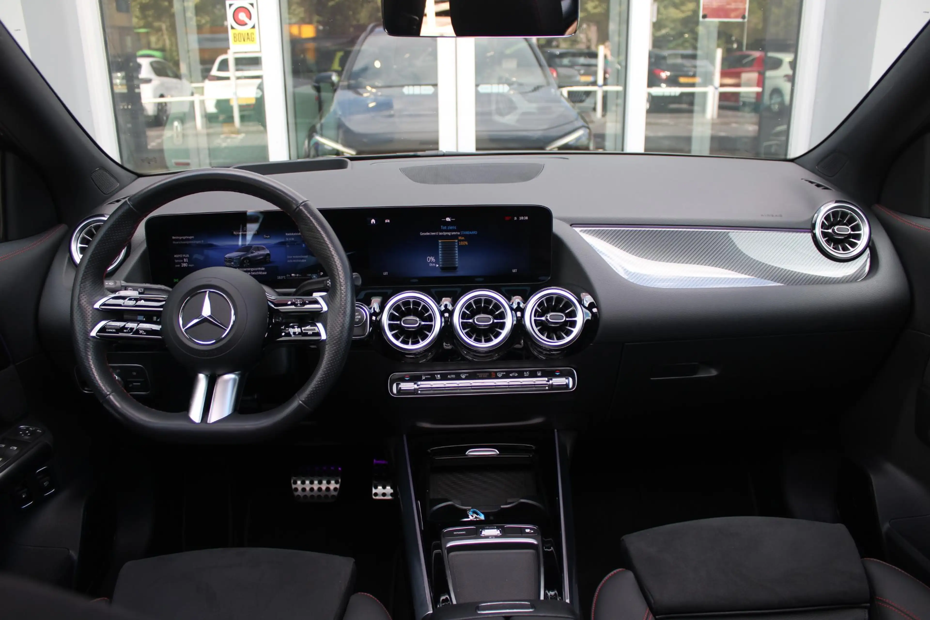 Mercedes-Benz GLA 250 e AMG Line | PANORAMISCH SCHUIF/KANTEL DAK | SFEER — photo 7