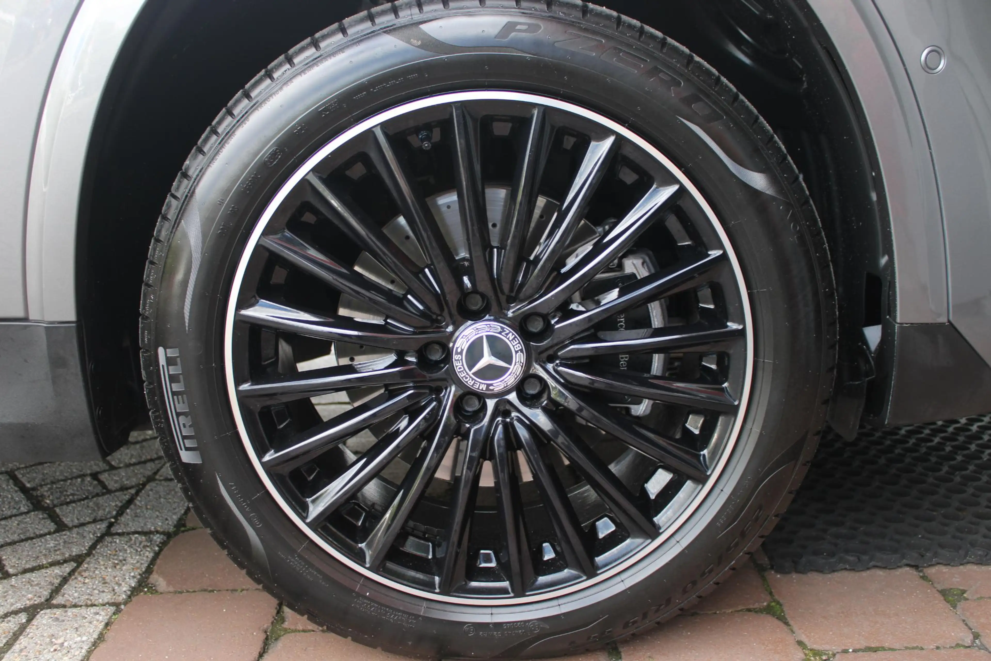 Mercedes-Benz GLA 250 e AMG Line | PANORAMISCH SCHUIF/KANTEL DAK | SFEER — photo 11