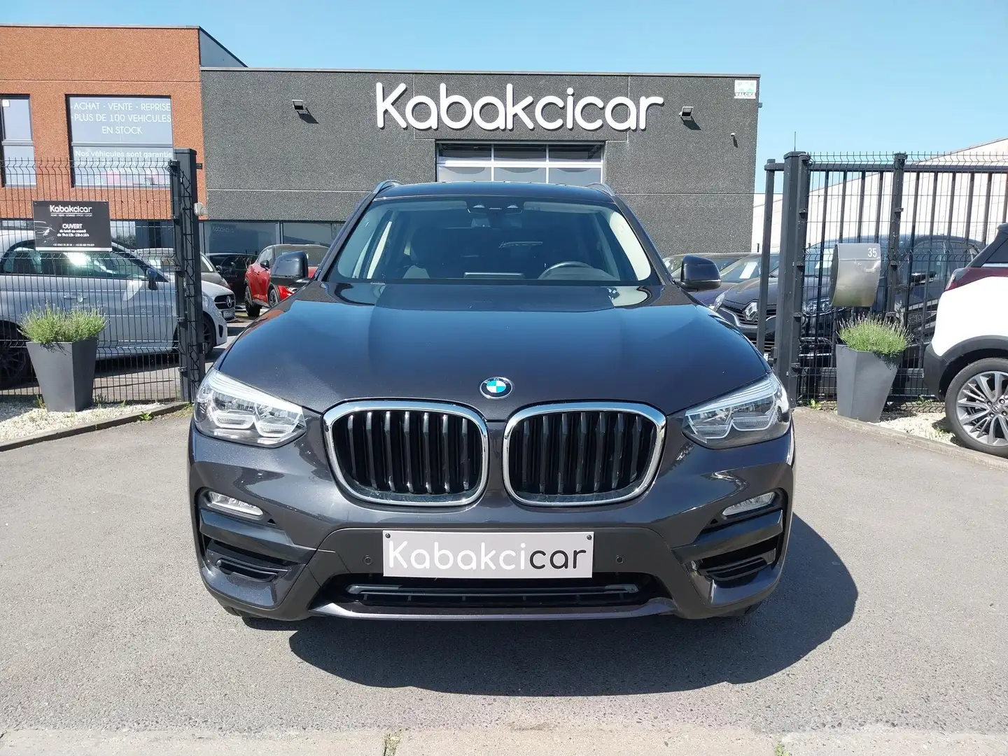 BMW X3 2.0iA xDrive Boite Auto//NAVI-CAMERA-PARK ASSIST// Zwart - 2