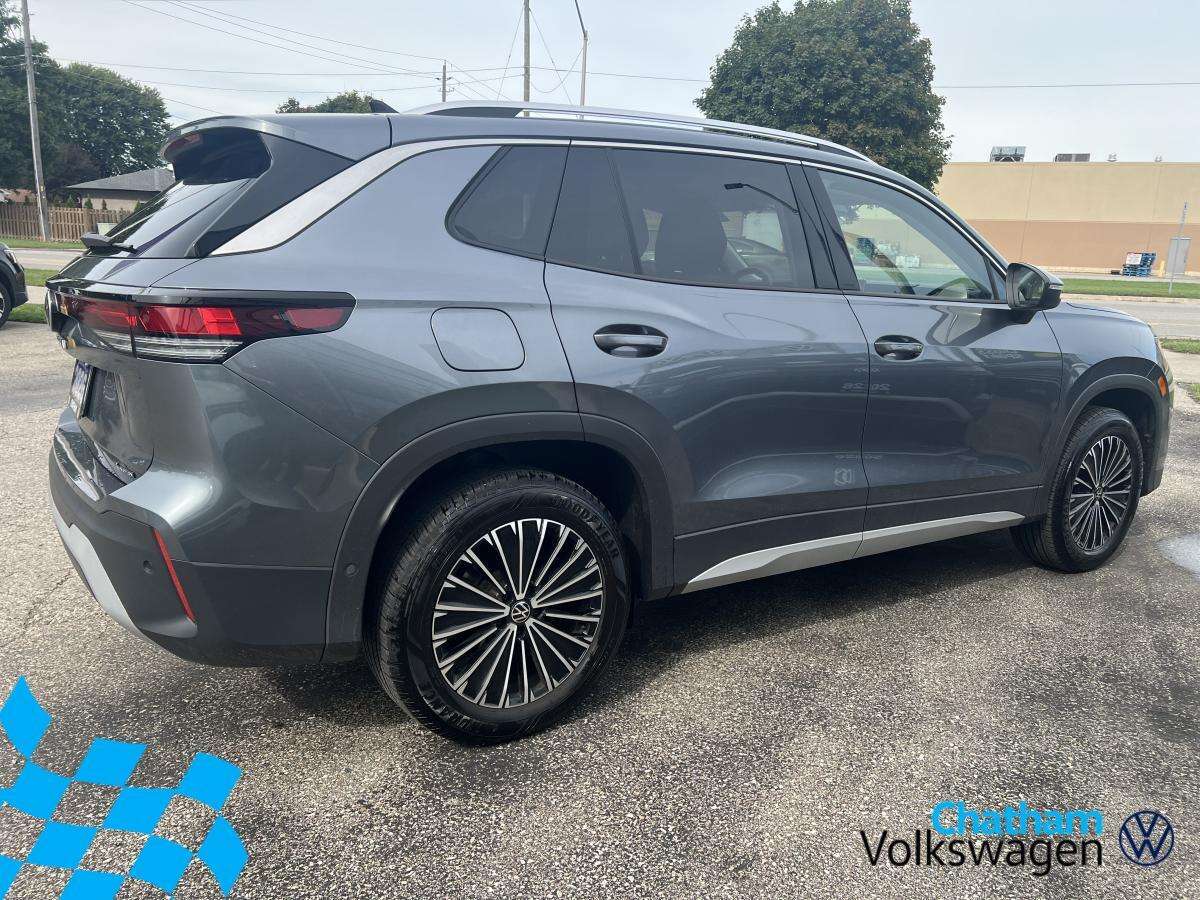 2026 Volkswagen Tiguan Comfortline 4MOTION — photo 1