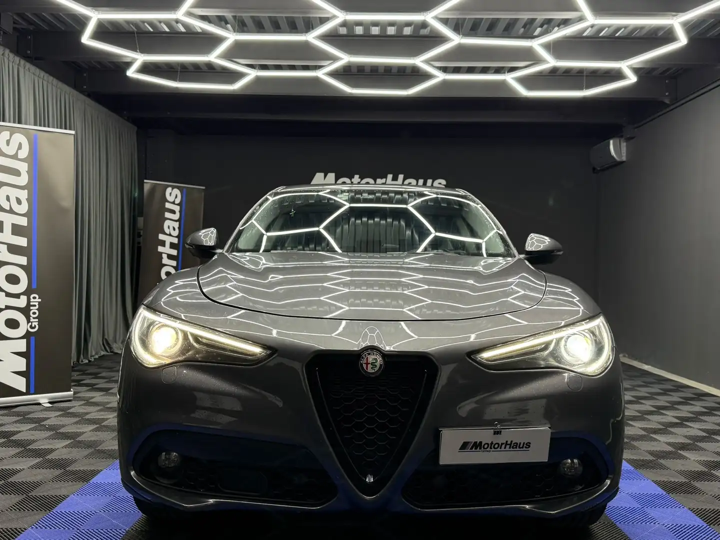 Alfa Romeo Stelvio Executive rwd 190cv Grigio - 2