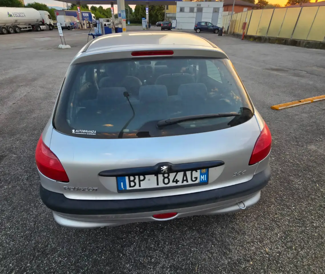 Peugeot 206 5p 1.4 XR c/2airbag, foto 3