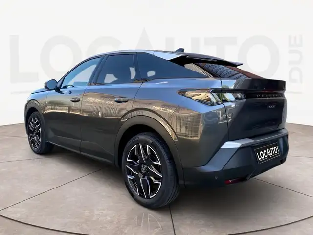 Peugeot 3008 view 5