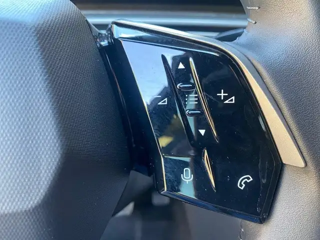 Peugeot 3008 view 13